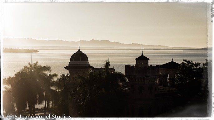 Cienfuegos en la madrugada